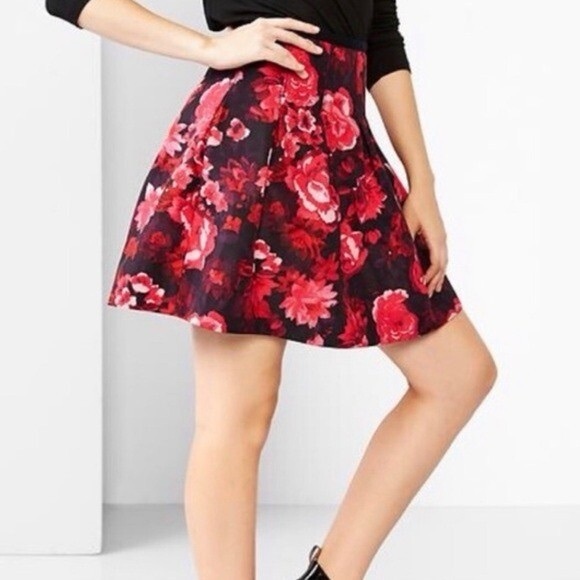 🌺 Flattering GAP Structured Floral A-Line Skirt - with Pockets! - 14.5” waist 🌺 - Picture 1 of 7